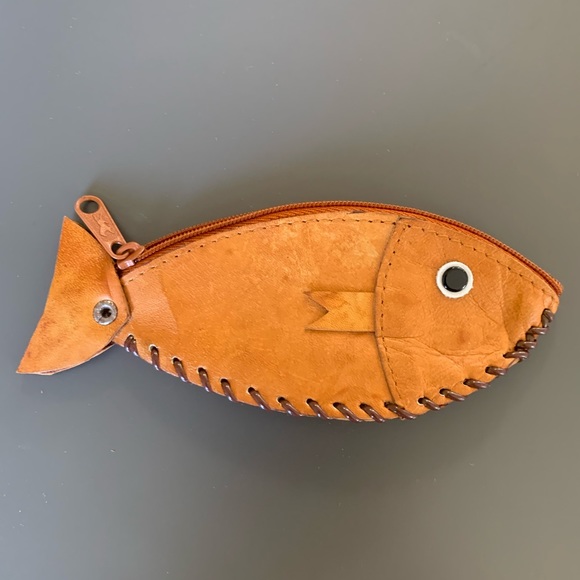 BOGO Vintage Handmade Leather Fish Coin Bag - Picture 2 of 4